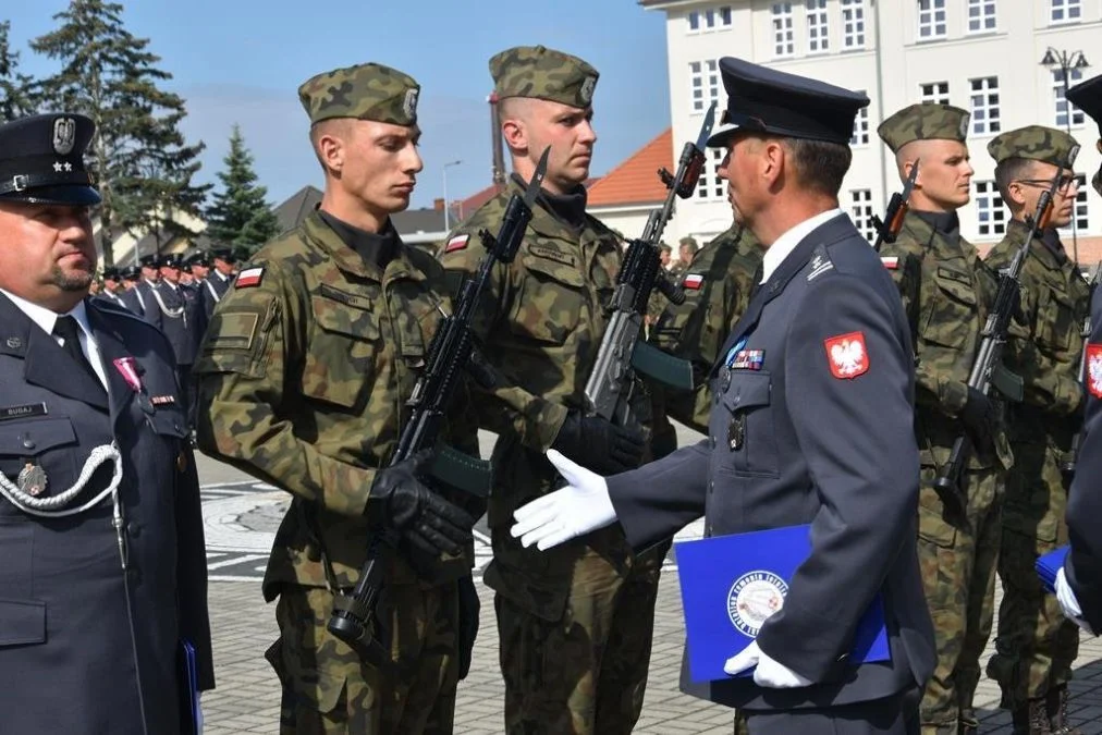 Święto Wojska Polskiego w 16. Jarocińskim Batalionie Remontu Lotnisk