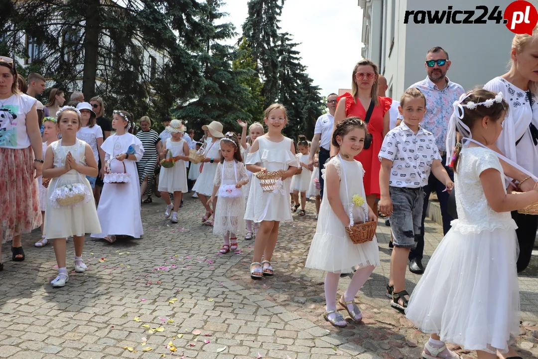 Rawicz. Procesja w Boże Ciało ulicami miasta (2023)