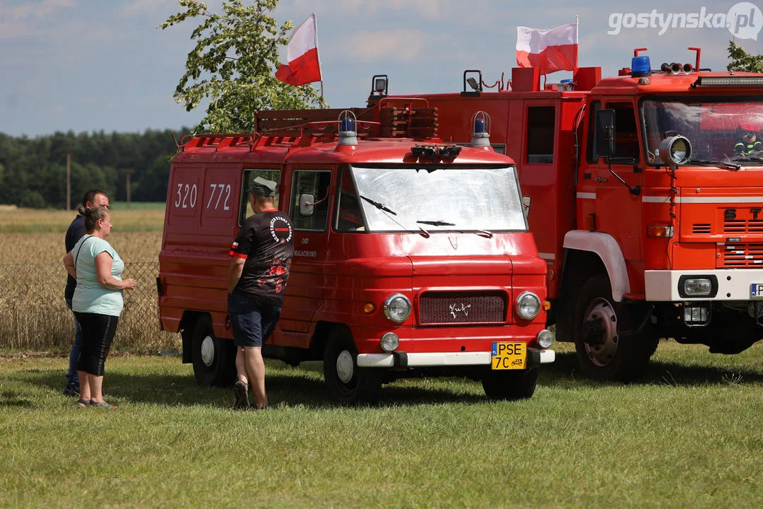 Strażacki Piknik Historyczny w Dzięczynie