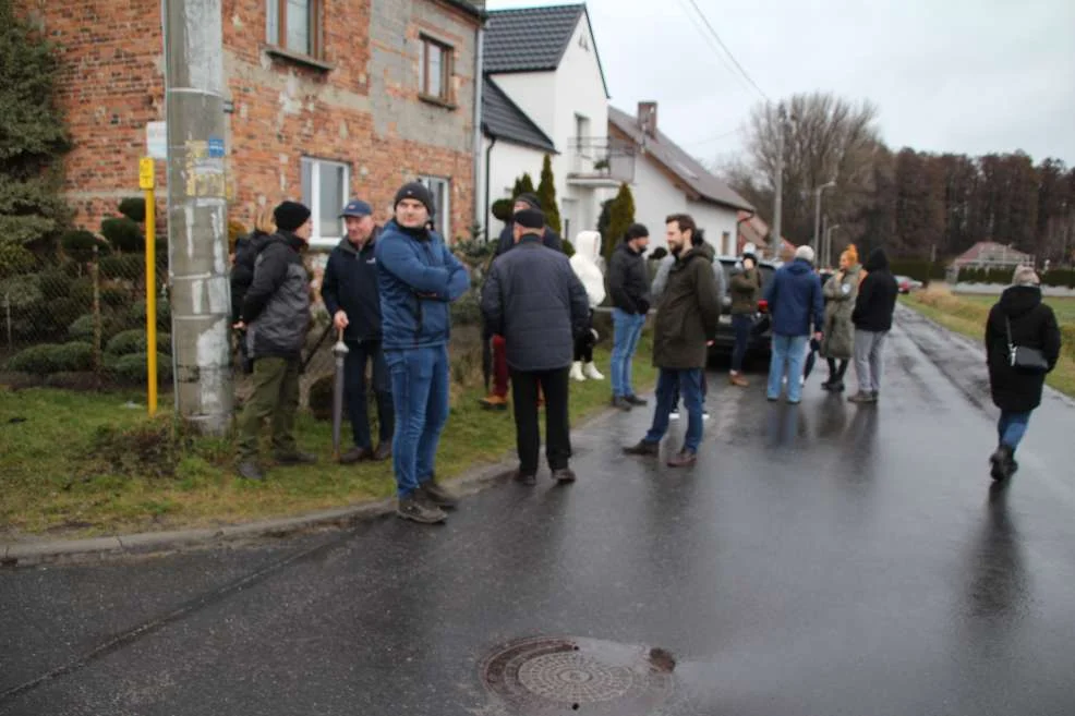 Zebranie w sprawie domniemanej farmy w Witaszycach