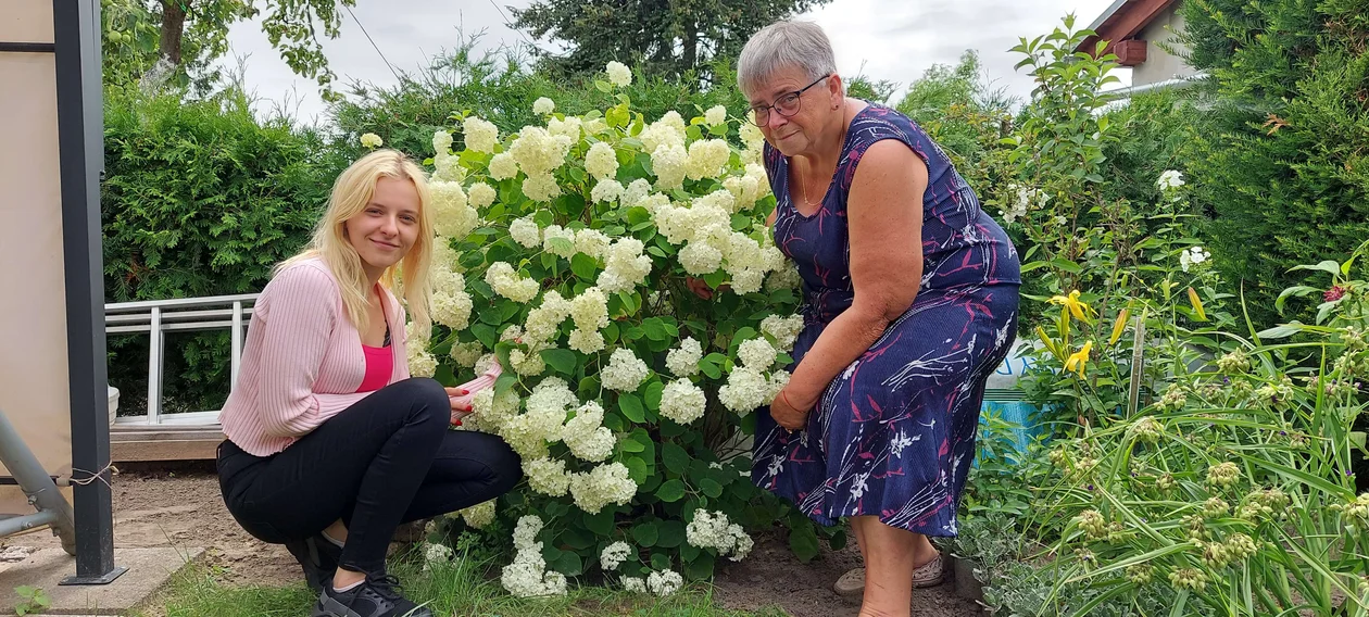 Pani Barbara Bazarnik z wnuczką Laurą