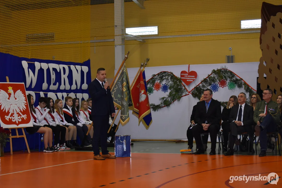 "Wierni tradycji". Szczególny dzień patrona w SP w Bodzewie