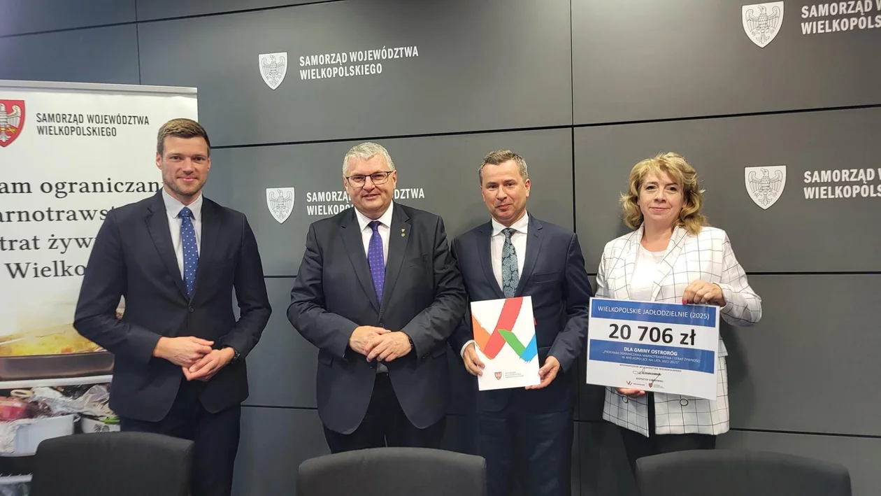 Umowę z włodarzami gmin, gdzie już niedługo powstaną jadłodzielnie podpisał Krzysztof Grabowski, Wicemarszałek Województwa Wielkopolskiego.