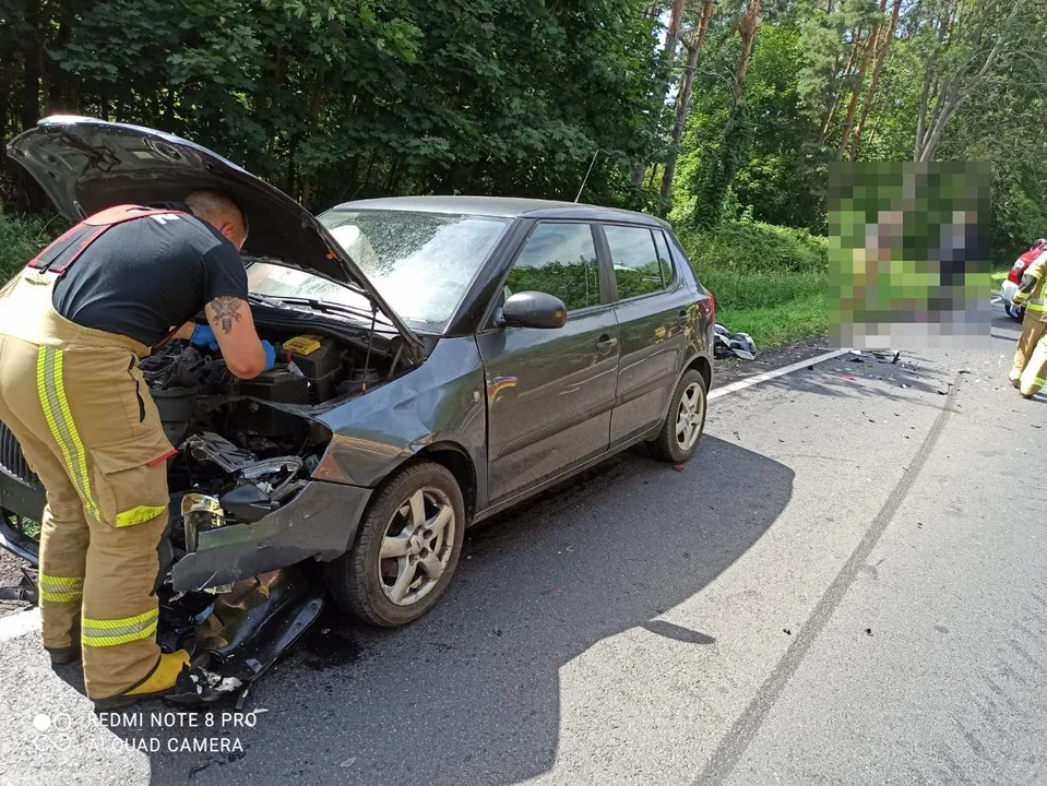 Zderzenie motocykla z samochodem osobowym