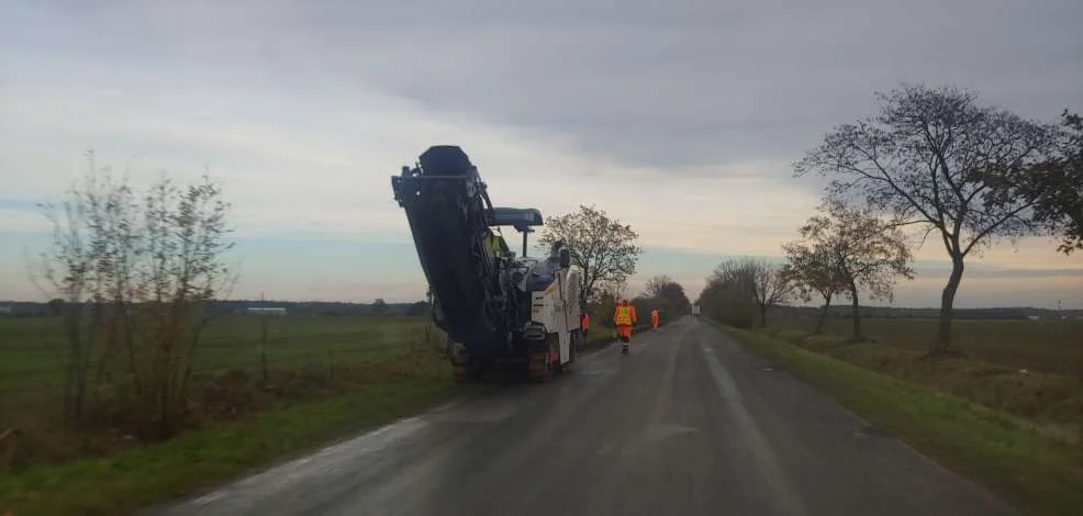 Budowa ścieżki rowerowej nad zalew w Roszkowie