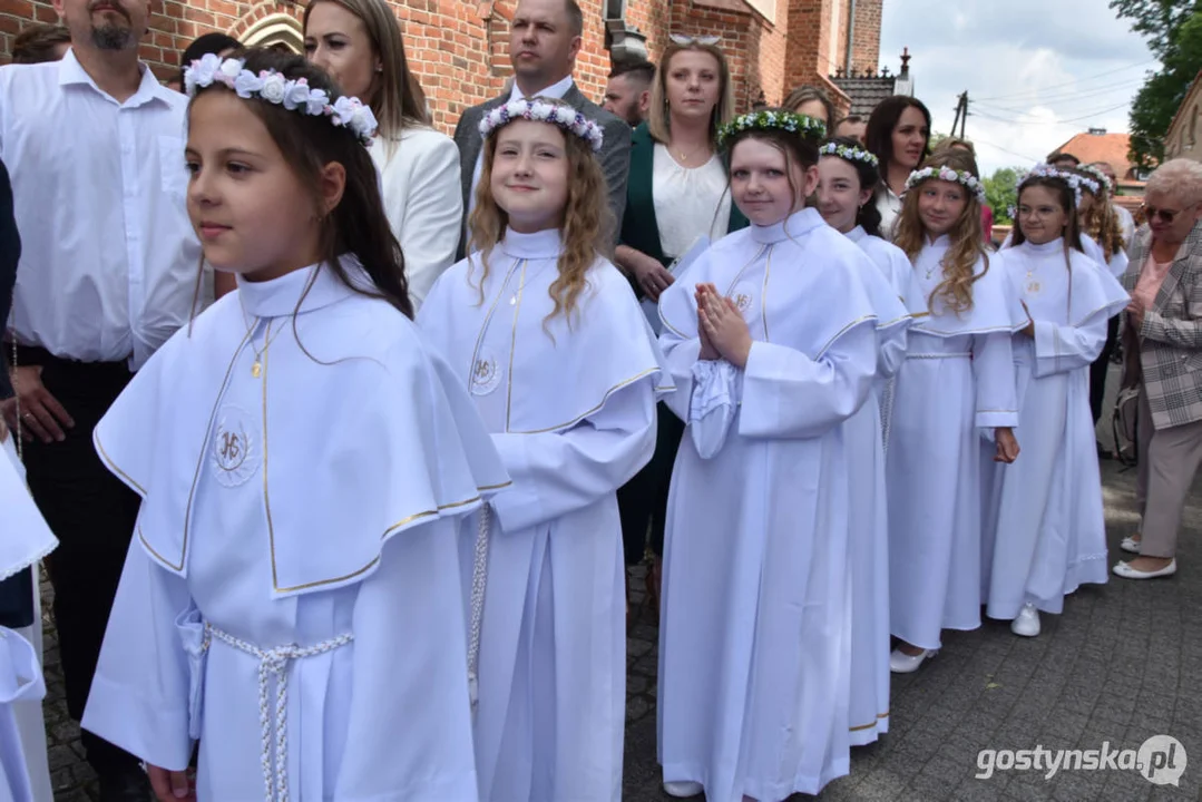 Uroczystość Pierwszej Komunii Świętej w parafii farnej w Gostyniu