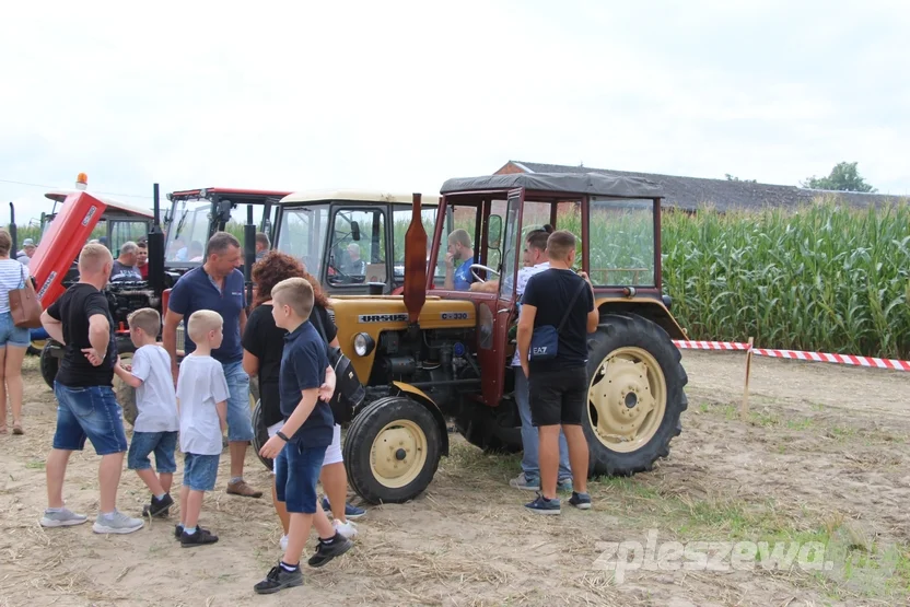 Zlot starych ciągników  wKucharach