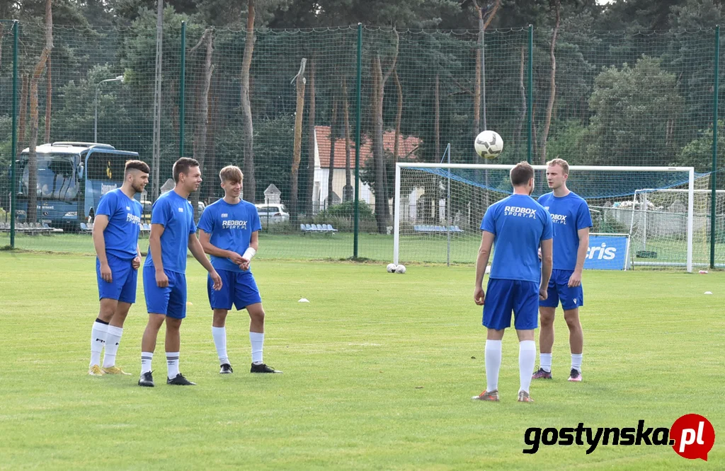 IV liga. Korona Piaski - Centra Ostrów Wielkopolski 2 : 4