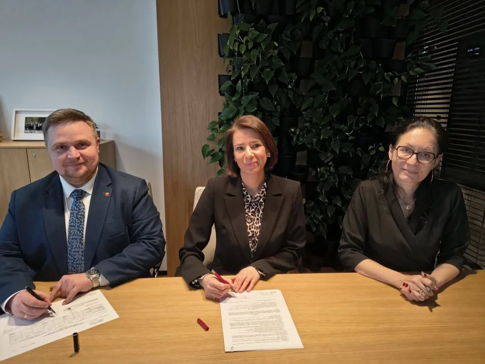 Władze Jaraczewa pozyskały 217 tys. zł z WFOŚiGW w Poznaniu na utylizację azbestu