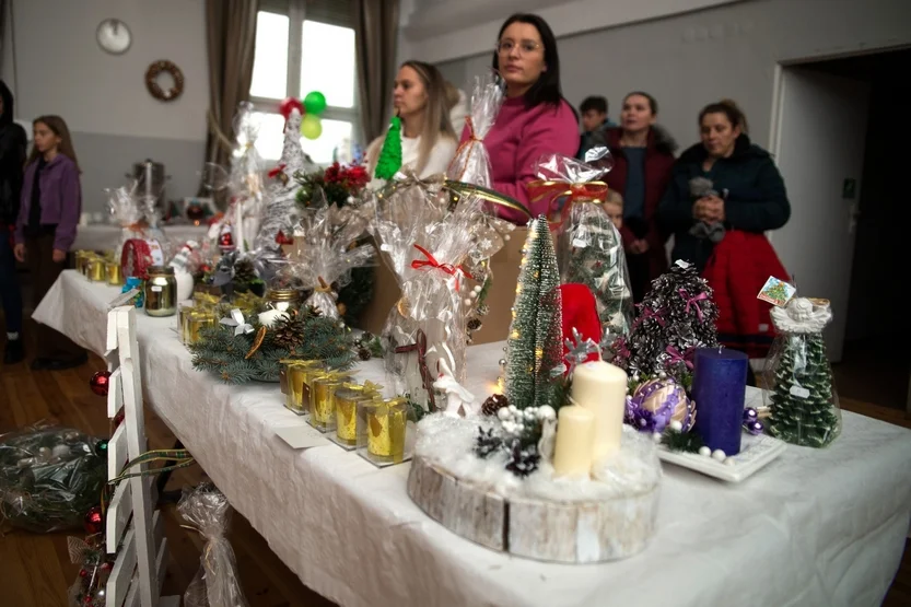 Mikołajki w Choczu z Fundacją Pomocy Dzieciom Humana