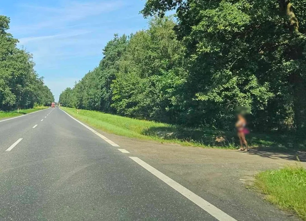 Mieszkańcy skarżą się na prostytutki. Policja zapowiada kontrole - Zdjęcie główne