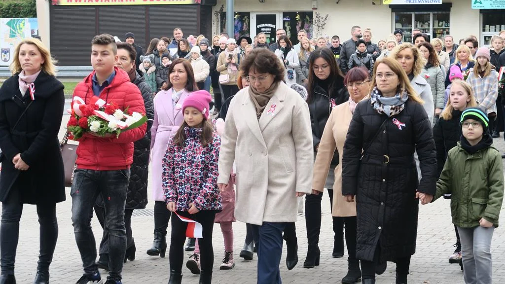 Uroczyste obchody Święta Niepodległości w Gołuchowie [ZDJĘCIA] - Zdjęcie główne