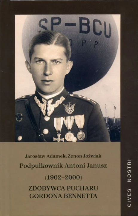 Ppłk Antoni Janusz przed wojną zdobył Puchar Benetta. Ukazała się książka o nim