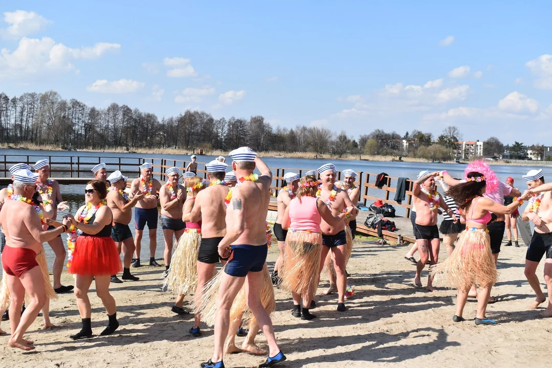 Morsy świętowały Dzień Mężczyzn w iście... marynarskim stylu. Wspaniała zabawa nad gołuchowskim zalewem