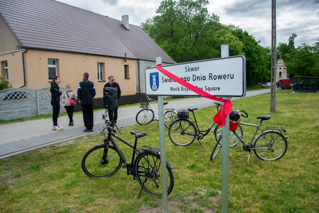 Skwer Światowego Dnia Roweru w Dębnie