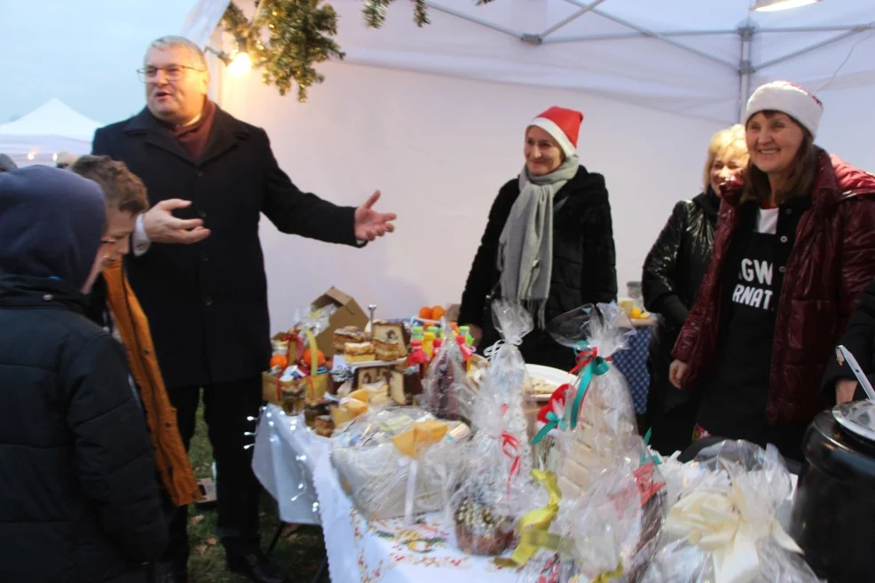 Jarmark bożonarodzeniowy i finał konkursu "Wilekopolskie smaki wigilijne w Choczu"