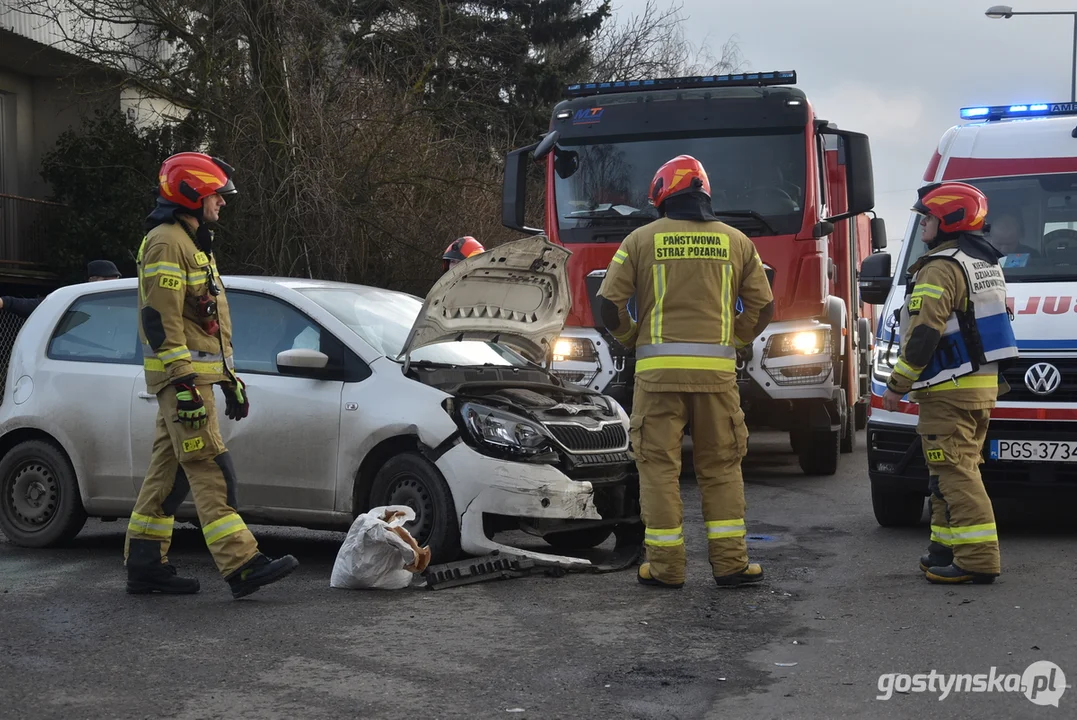 Zderzenie auto-lawety ze skodą w Sikorzynie