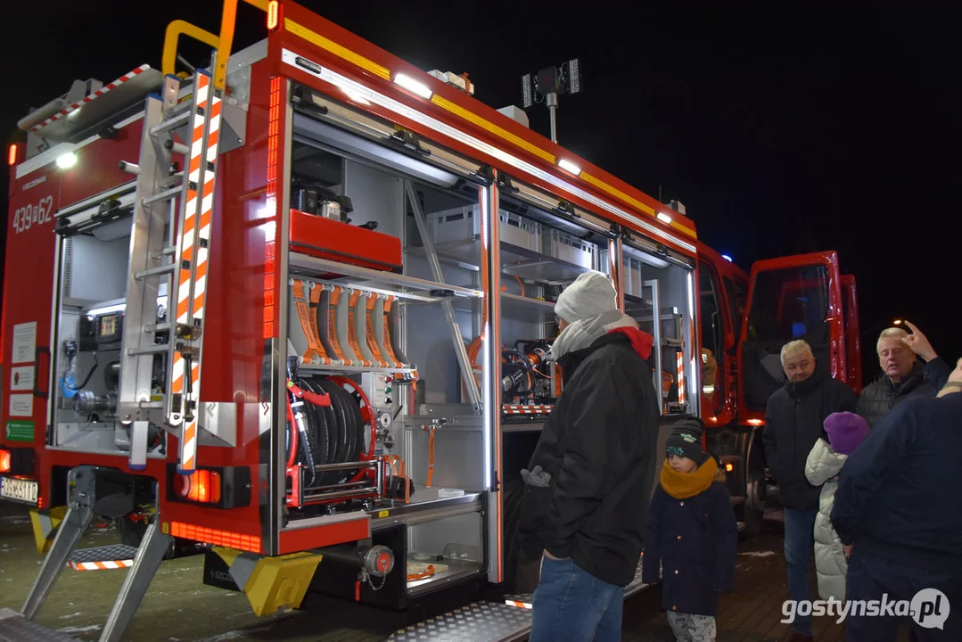 Nowy wóz strażacki dojechał do OSP KSRG Gola (gm. Gostyń)