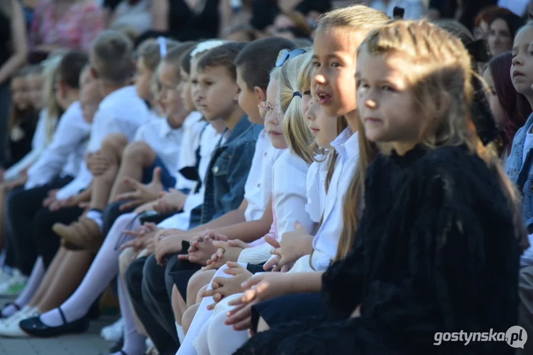 Rozpoczęcie roku szkolnego 2025/2025 w szkole podstawowej w Krobi