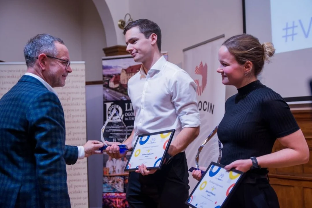 Julie Erch Petersen i Andreas Markussen objechali świat na rowerach. Przybyli także do Jarocina