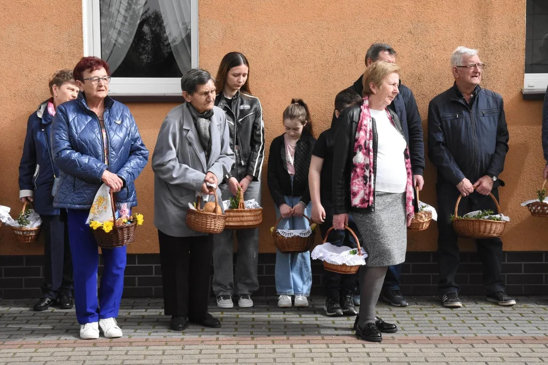 Święcenie potraw w Lutogniewie, Dzierżanowie, Bożacinie i Wróżewach [ZDJĘCIA]