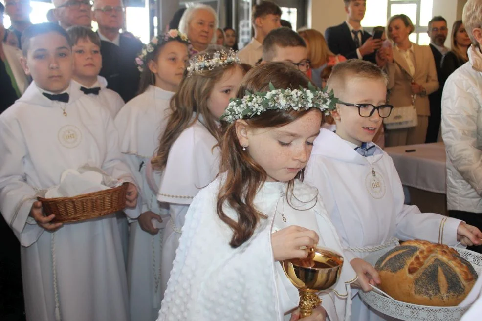 Pierwsza Komunia Święta w parafii św. Antoniego Padewskiego w Jarocinie