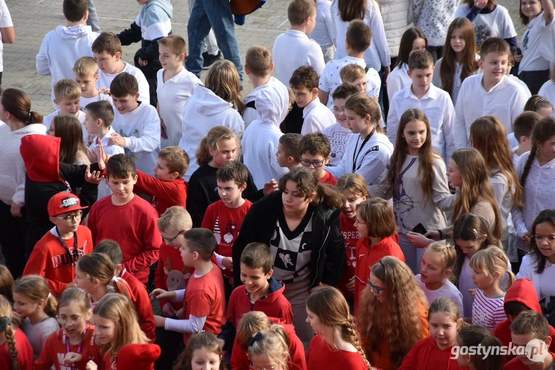 Akcja "Szkoła do hymnu" w Szkole Podstawowej nr 3 w Gostyniu