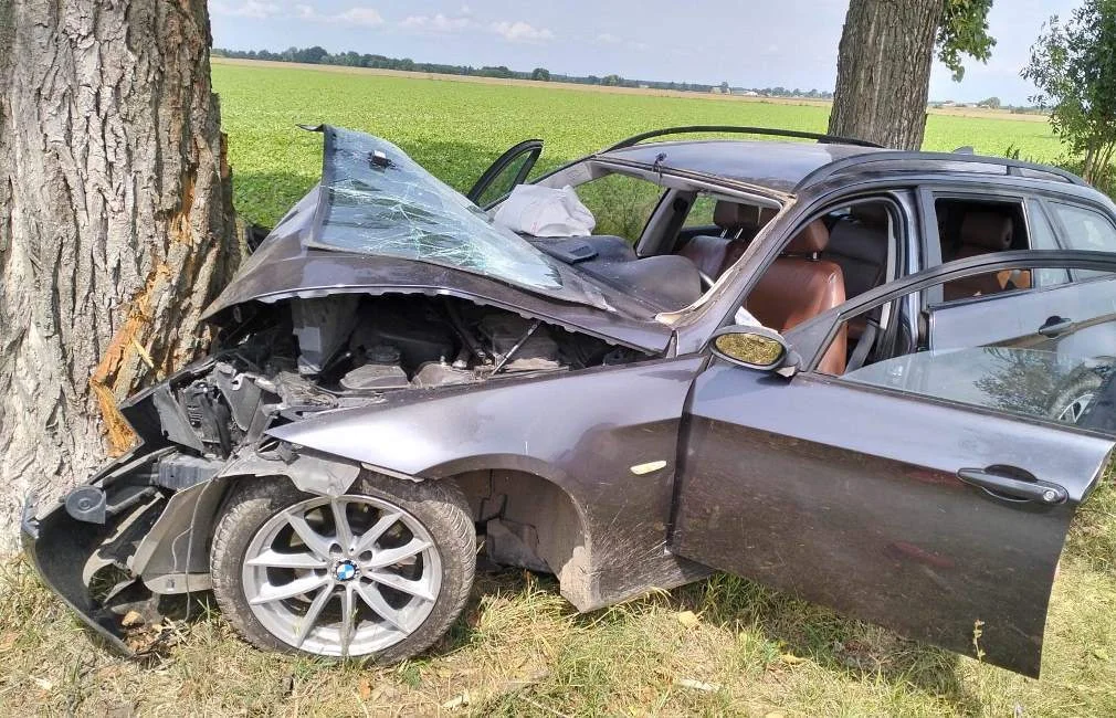 Tragiczny wypadek na drodze Chromiec-Chwałkowo Kościelne. Jedna osoba nie żyje - Zdjęcie główne