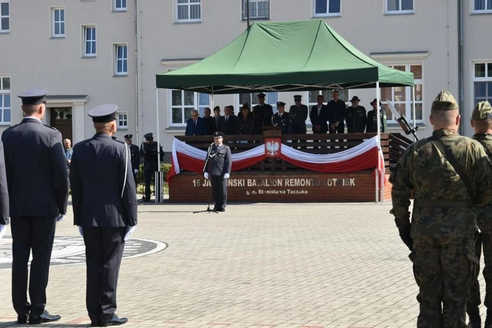 Święto Wojska Polskiego w 16. Jarocińskim Batalionie Remontu Lotnisk