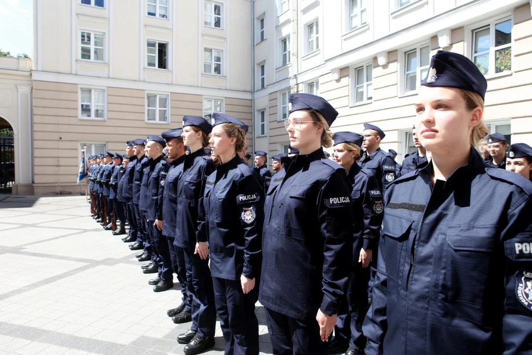 Ślubowanie nowych policjantów