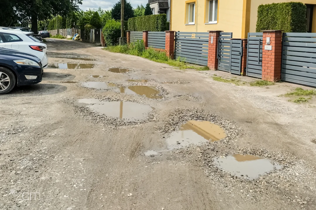 Koniec z dziurami na dwóch naramowickich ulicach. Prace w Poznaniu ruszą lada moment - Zdjęcie główne