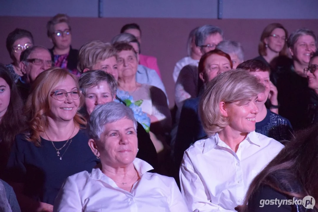 Dzień Kobiet w Poniecu. Koncert Krawczyk Show