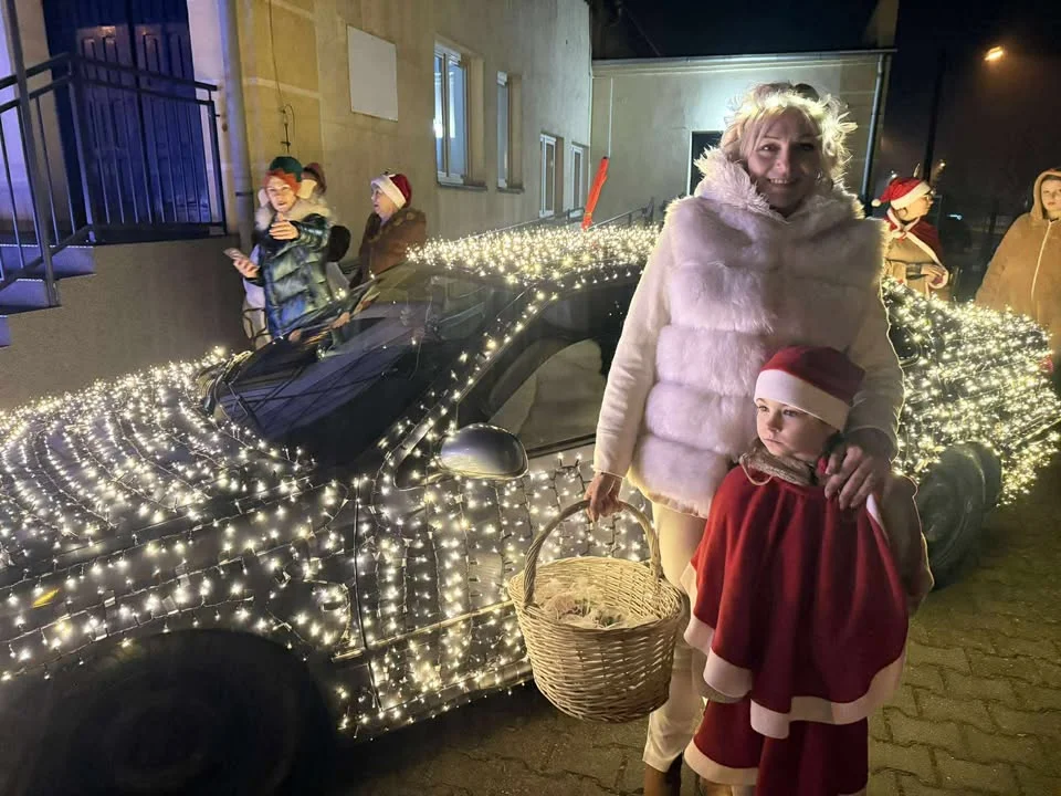 Świąteczna parada w Łęce Wielkiej