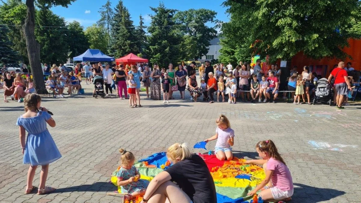 Dzień Dziecka w Nowym Mieście. Z kolorowymi proszkami i piana party