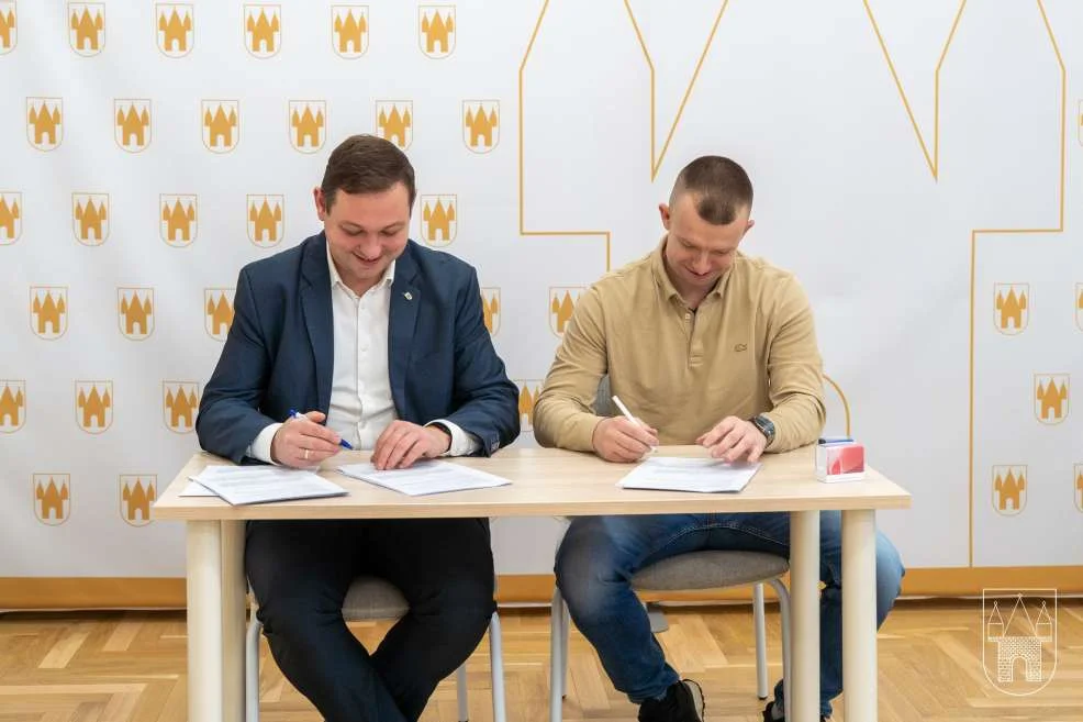 Umowa na a zakup i montaż agregatów prądotwórczych dla gminy Jarocin