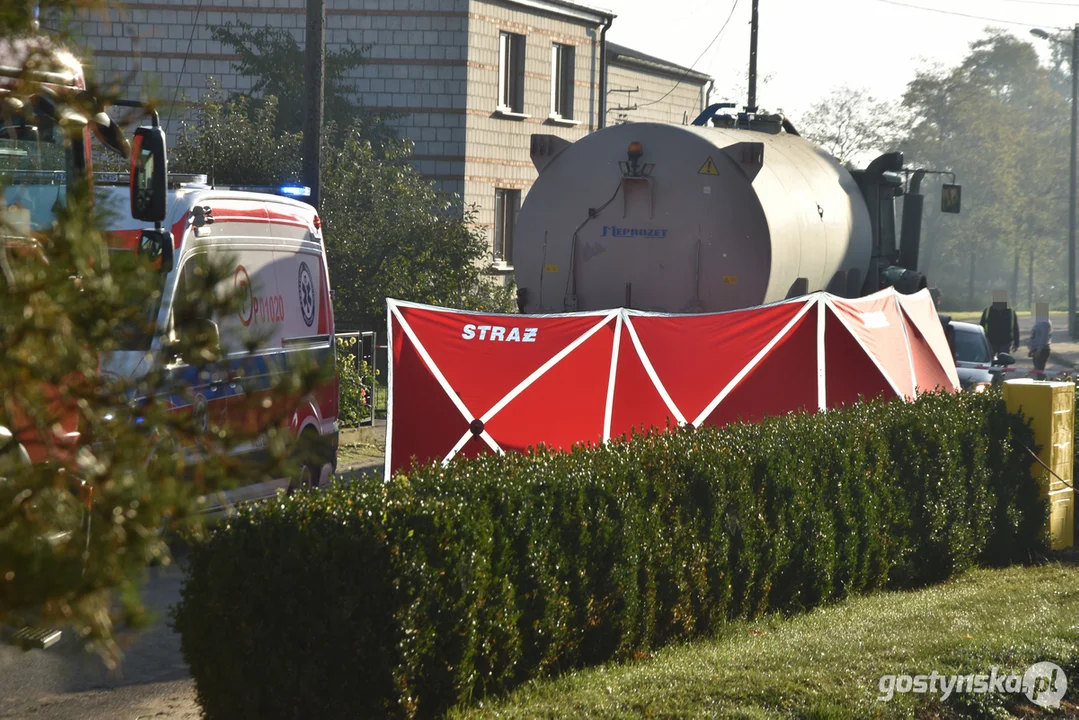 Wypadek śmiertelny w Żytowiecku. Mężczyzna przejechany przez ciągnik