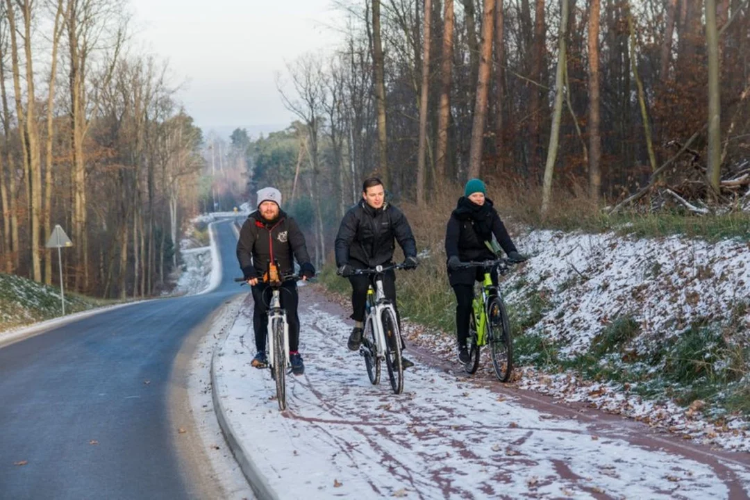 Julie Erch Petersen i Andreas Markussen objechali świat na rowerach. Przybyli także do Jarocina