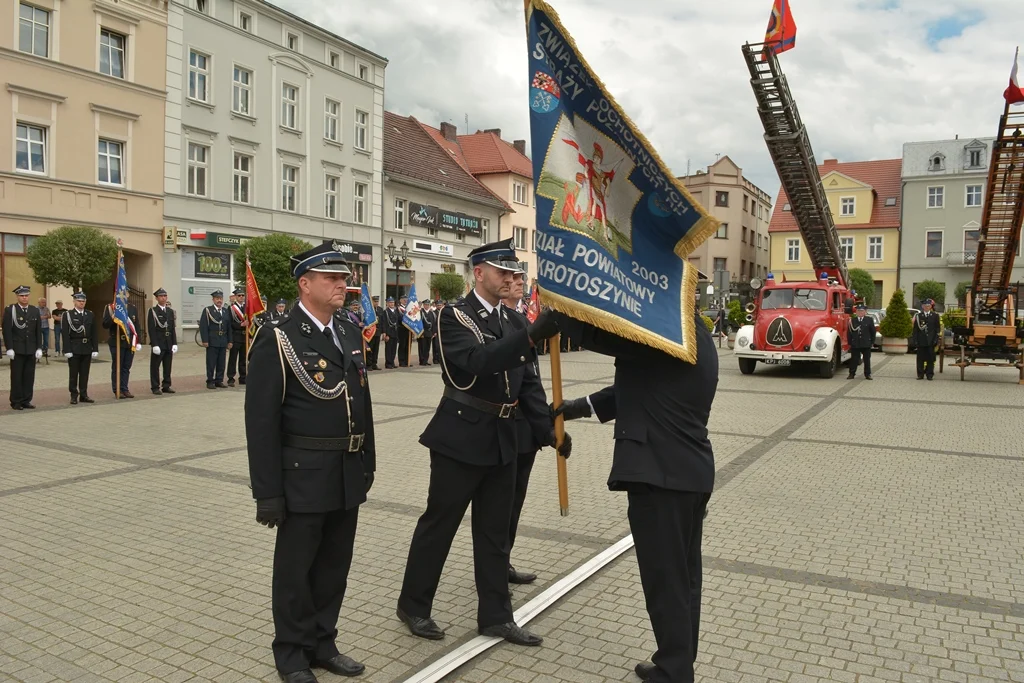 Krotoszyn. Powiatowe obchody Dnia Strażaka 2024