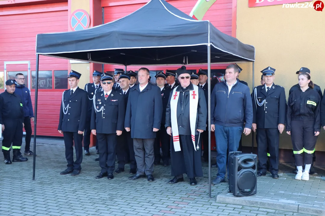 Powitanie auta strażackiego w Dubinie