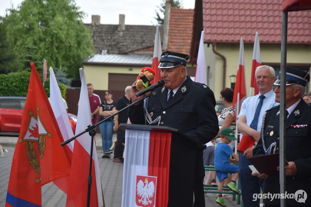 Przekazanie wozu strażackiego dla jednostki OSP w Pogorzeli