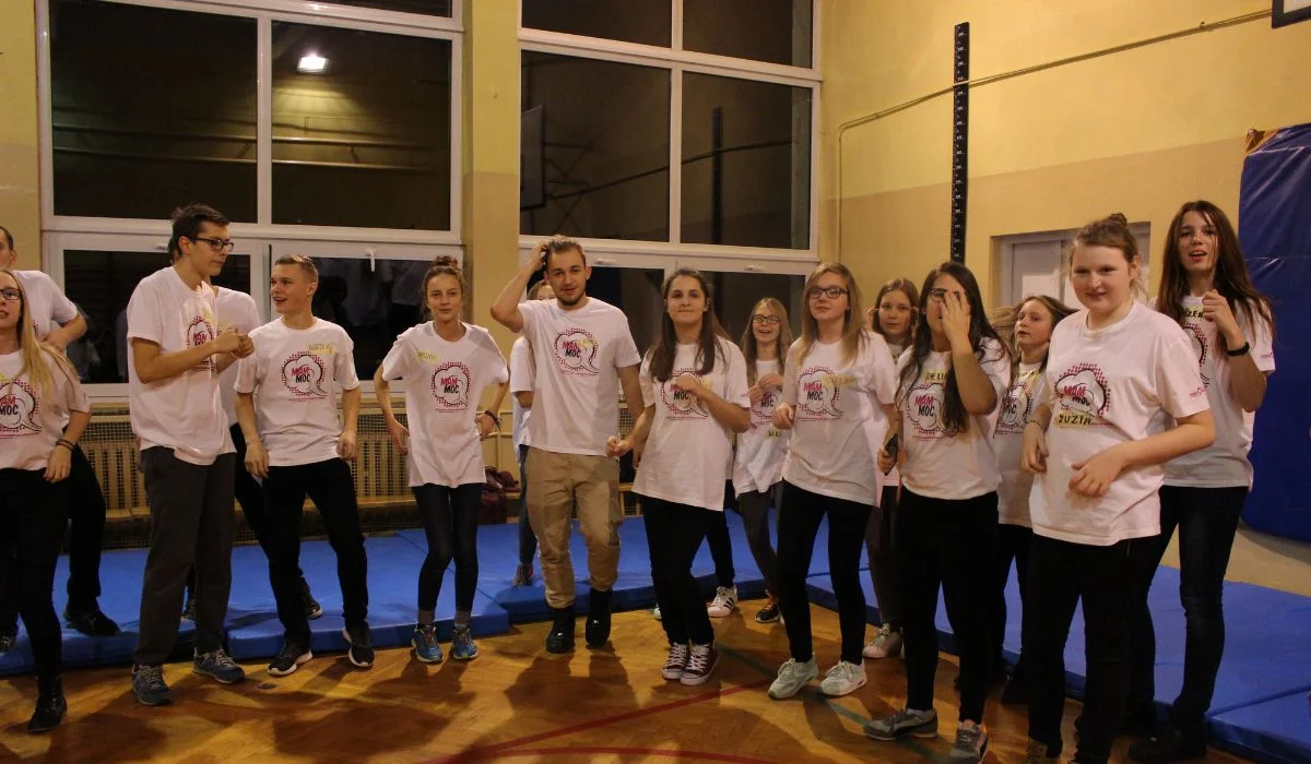 "Masz Moc" . Fundacja "Ogród Marzeń" organizowała duży projekt dla wolontariuszy.