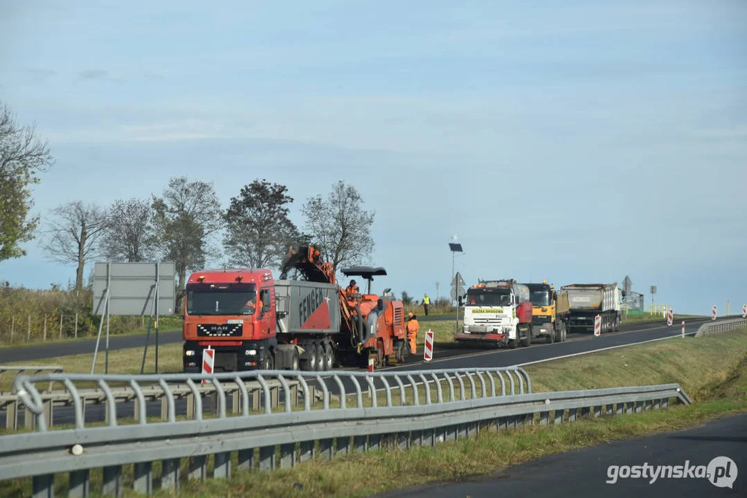 Kraksa na DK12 (obwodnica Borku Wlkp.). Zderzenie 4 samochodów