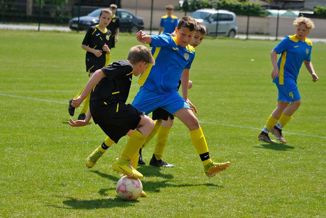 Powiatowe derby w wydaniu młodzieżowym - Zdjęcie główne