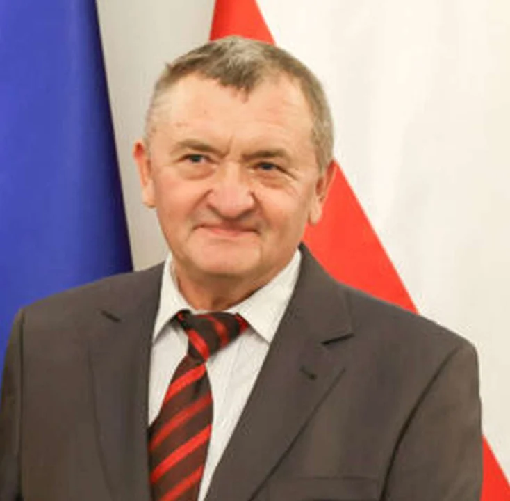 Prof. Jacek Piątek