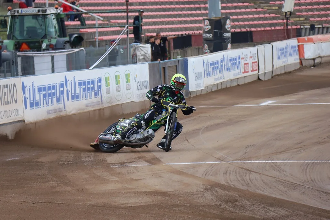 Start Gniezno - Metalika Recycling Kolejarz Rawicz