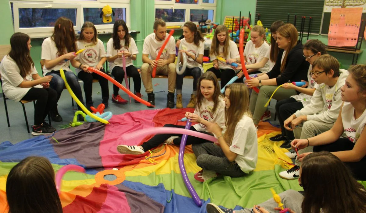 "Masz Moc" . Fundacja "Ogród Marzeń" organizowała duży projekt dla wolontariuszy.