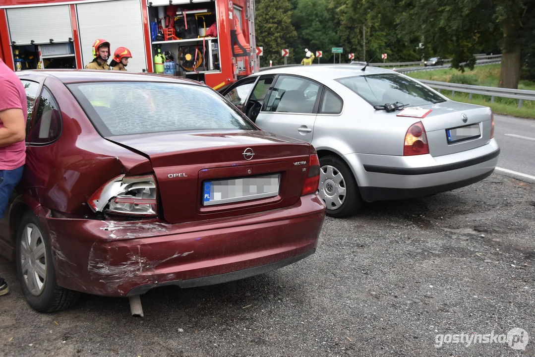 Zderzenie trzech samochodów na DK12