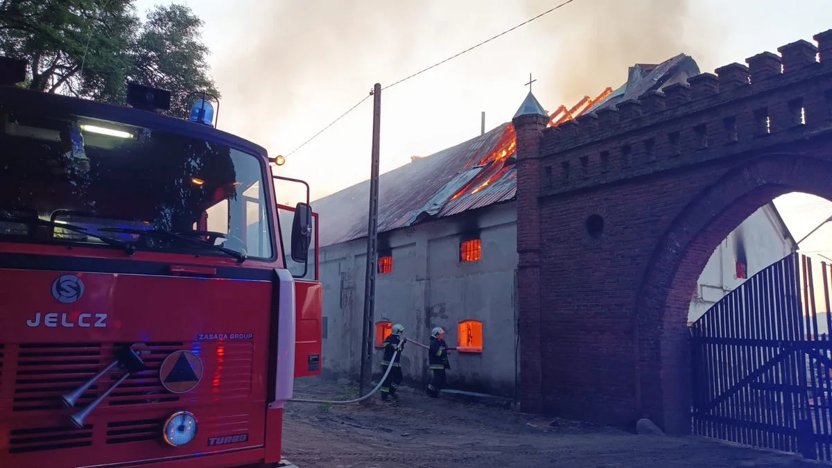 Pożar w gospodarstwie w Podrzeczu