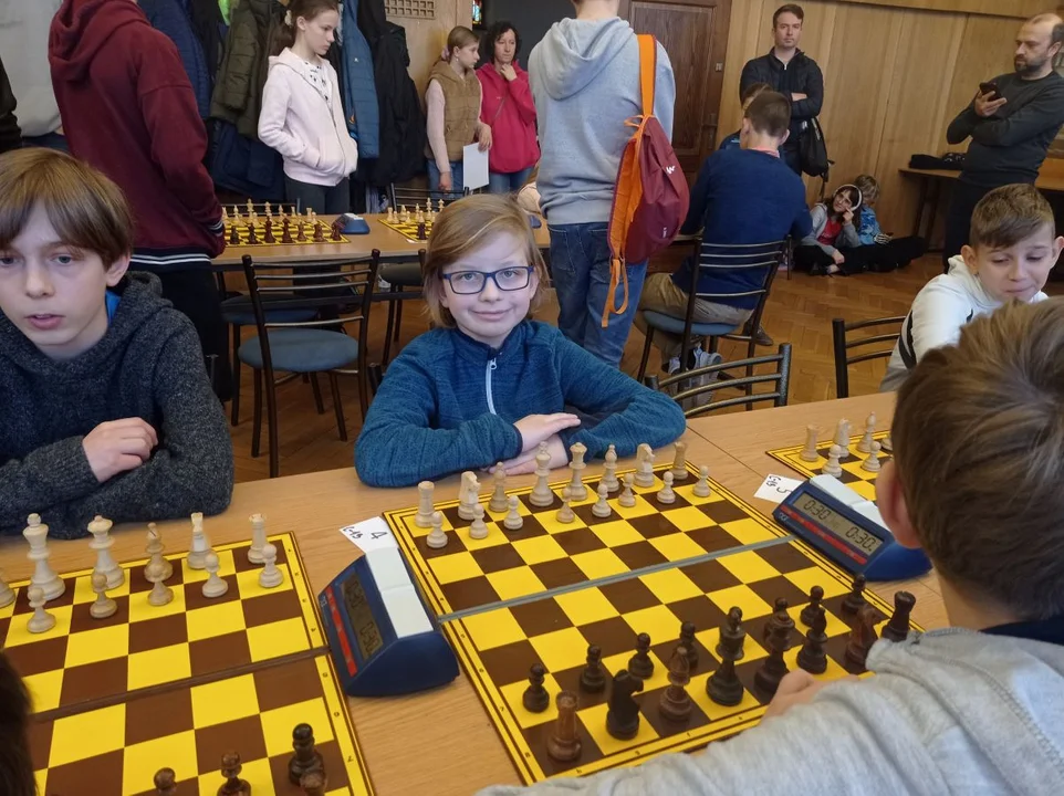 Zawodnicy JKSz-W Jarocin na półfinale Mistrzostw Wielkopolski Juniorów w szachach - strefa południowa w Ostrowie Wlkp.