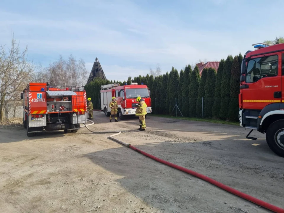 Pożar drewnianego wigwamu w Krobi